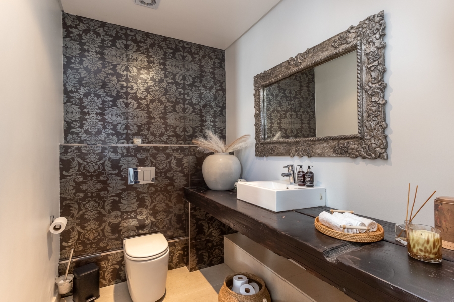 4 Bedroom Property for Sale in Pearl Valley at Val de Vie Western Cape